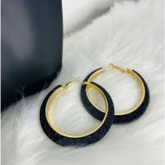 Elegant Black and Gold Hoop Earrings - Picture 1 of 3